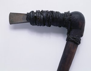 Hacha encontrada con el Hombre de Hielo Oetzi (detalle)